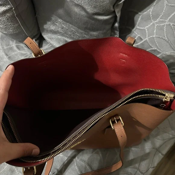 Coach Mollie Tan Leather Tote Bag - Picture 9 of 11